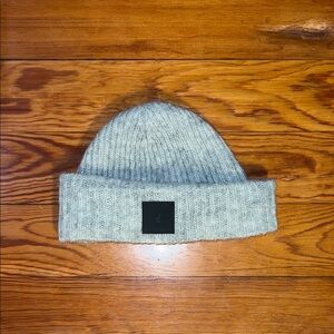 Peak Performance Light Gray Wool Beanie